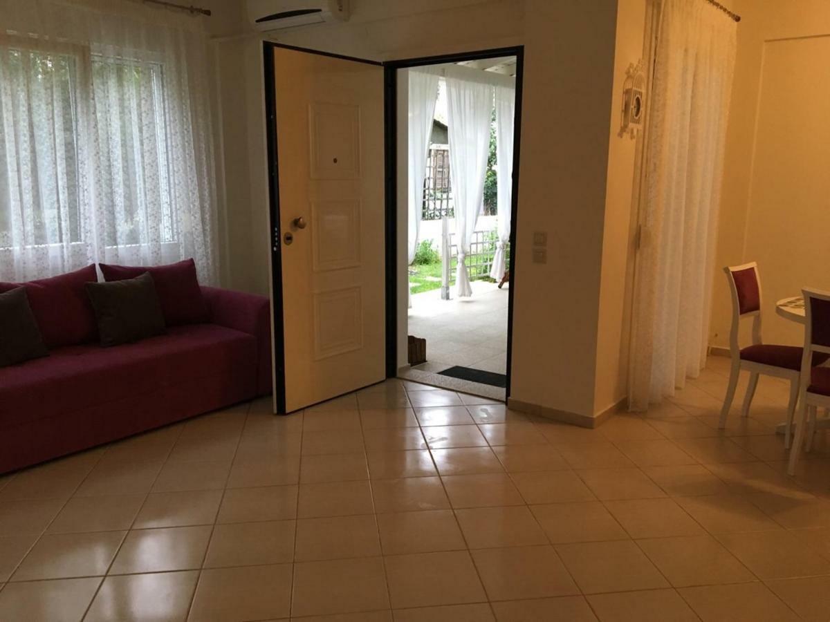 Irina House Pefkohori Daire Dış mekan fotoğraf