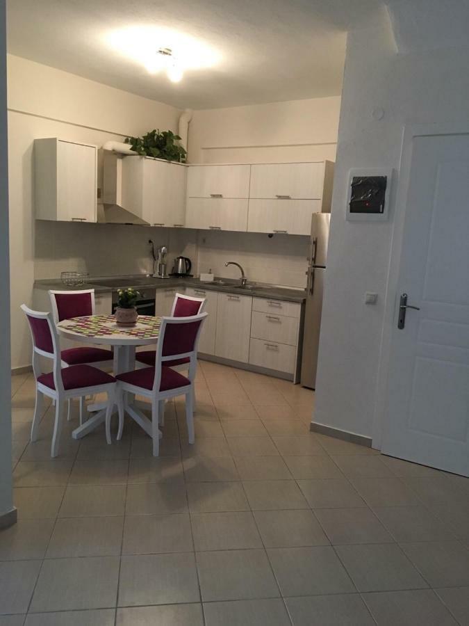 Irina House Pefkohori Daire Dış mekan fotoğraf